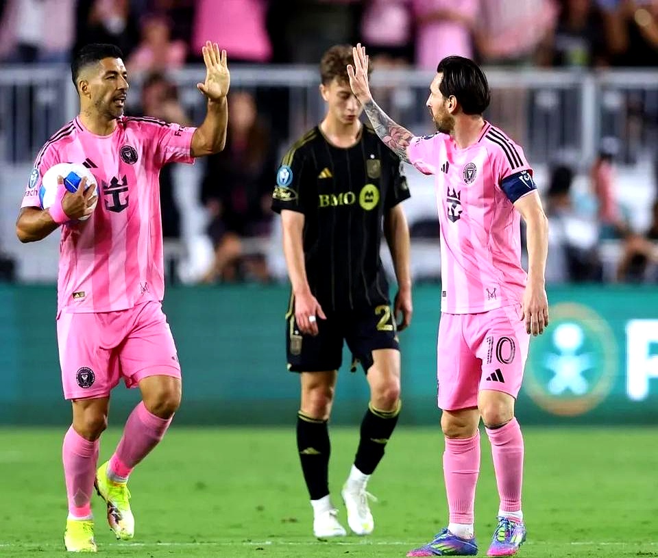 梅西焦点对战,费德勒与30激战雄鹿分钟,领先优势明显胜负难料!上演精彩一战的简单介绍leyu sports