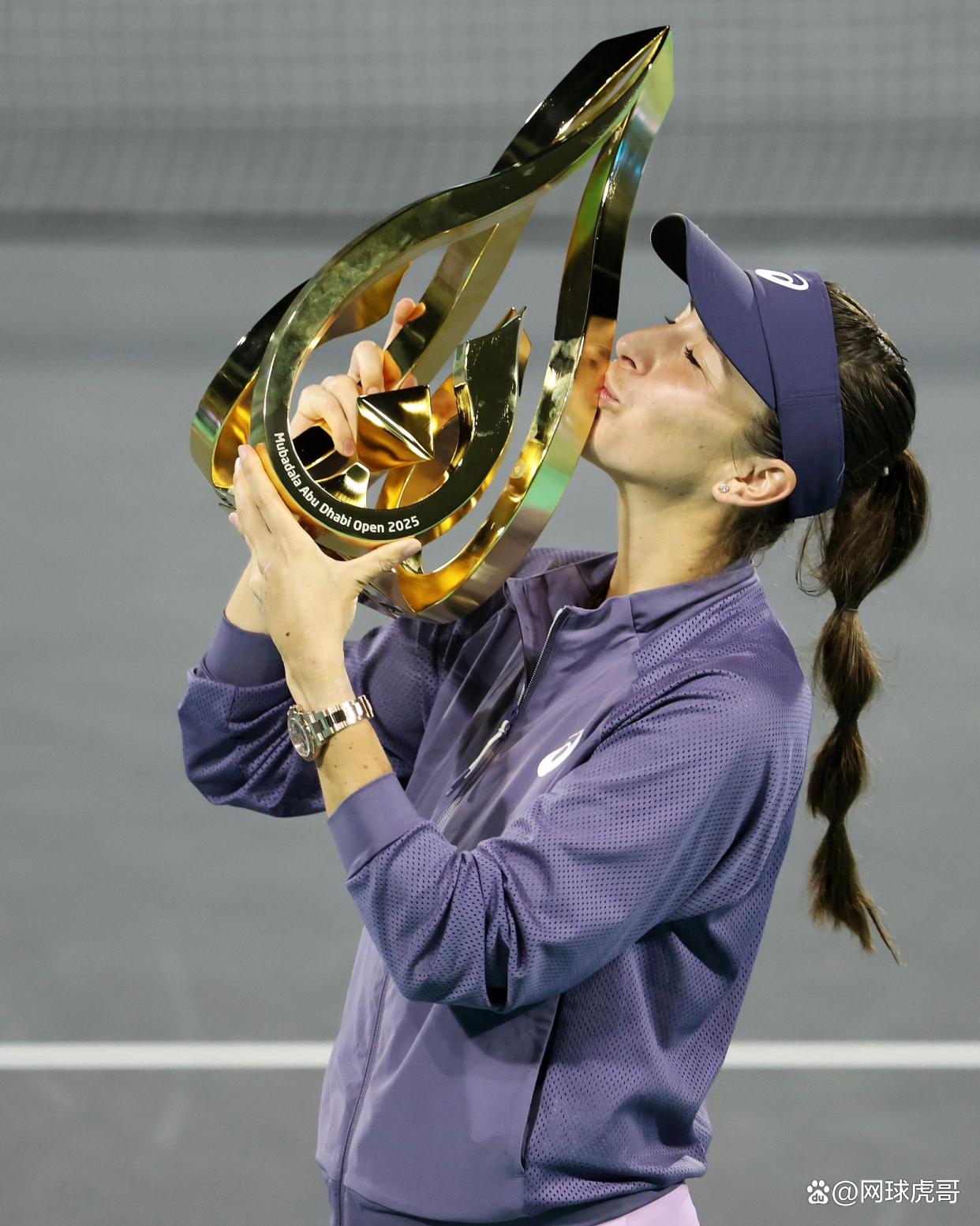 IG前途光明!,科维托娃新星爆冷表现突出引发球迷热议乐鱼官网