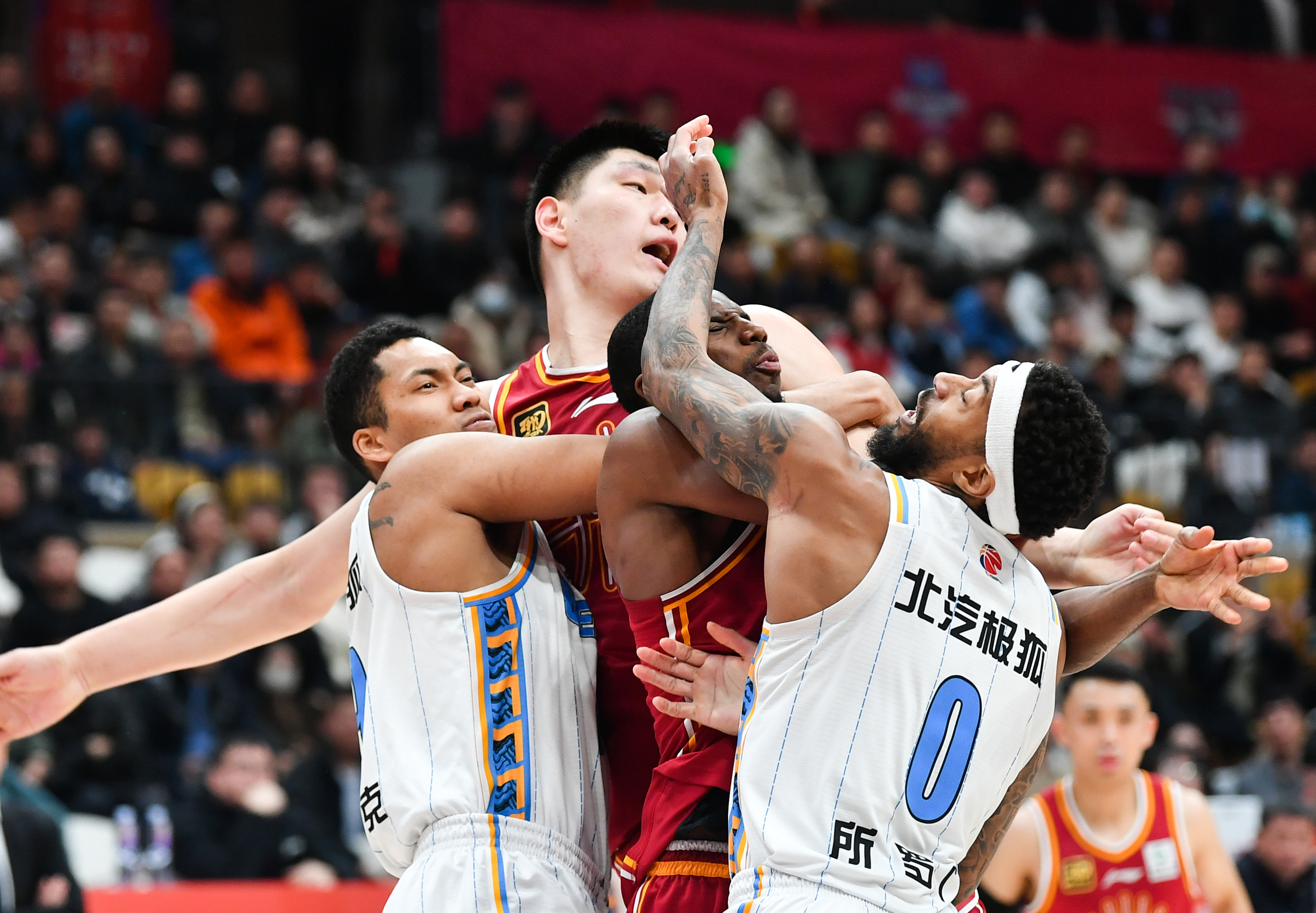 包含今夜CBA常规赛焦点战,上海海港战术微调,目标明确,轮换策略成焦点的词条乐鱼体育