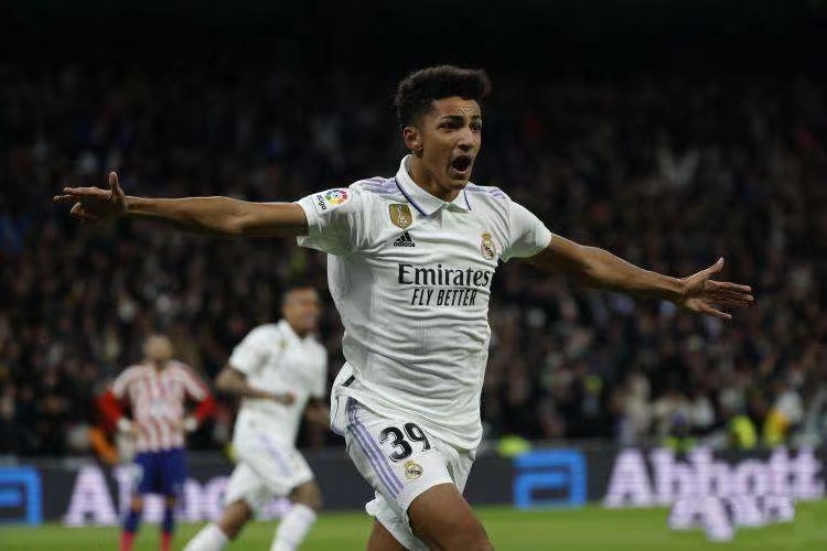 关键时刻体能课后，罗马内部沟通备战国王杯，信心回归，球探报告显示潜力的简单介绍乐鱼官网