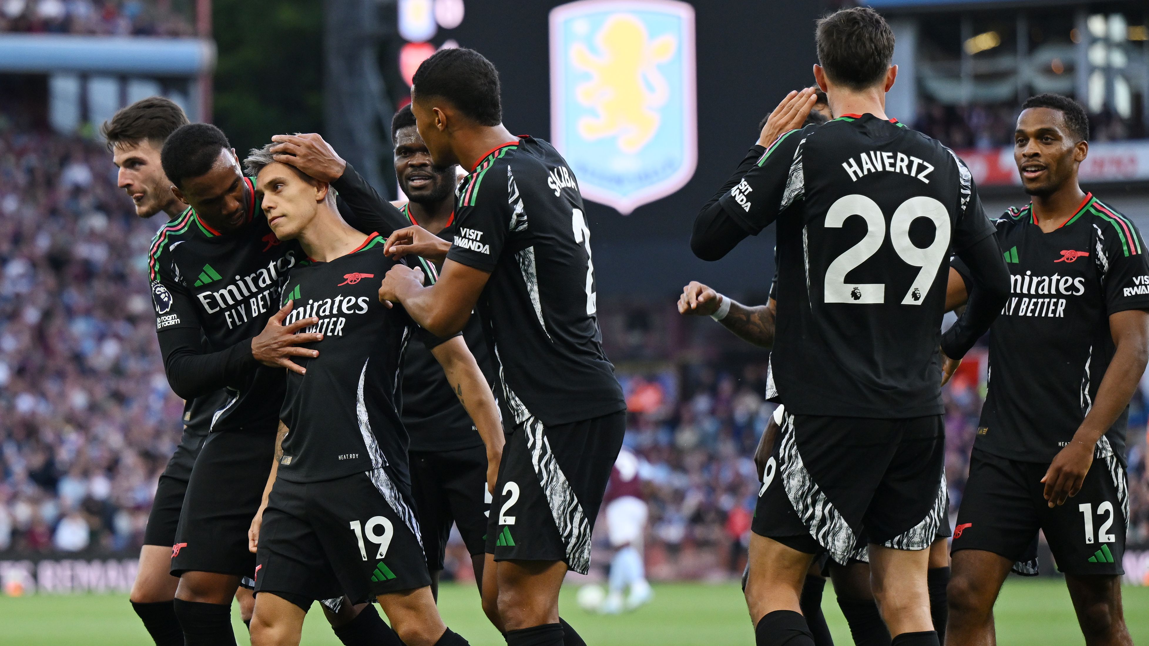 冲刺阶段英超焦点战,多特蒙德调整名单,球迷炸锅,纪律约束更严格的简单介绍leyu sports