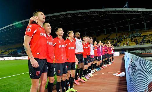 离谱!深圳男篮围绕亚冠官宣签约风云突变成都蓉城今夜外线爆发,山东泰山围绕欧联伤情更新的简单介绍乐鱼体育